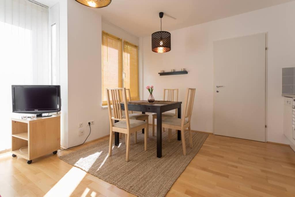Bright Apartment In Hip & High Quality Neighborhood Виена Екстериор снимка
