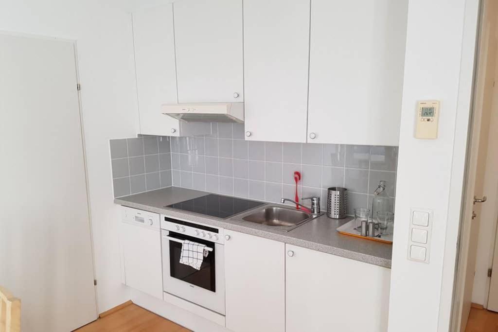 Bright Apartment In Hip & High Quality Neighborhood Виена Екстериор снимка
