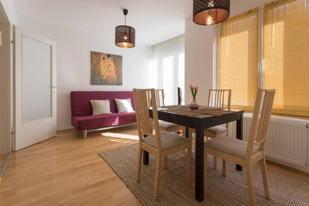 Bright Apartment In Hip & High Quality Neighborhood Виена Екстериор снимка